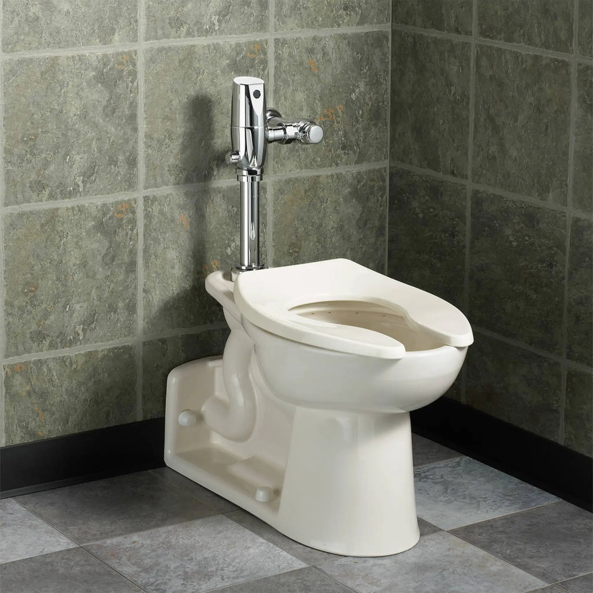 Taza para fluxómetro Priolo RH descarga a pared // BLANCO // 175052_B_3695001020_1_0_CDNwebp.webp