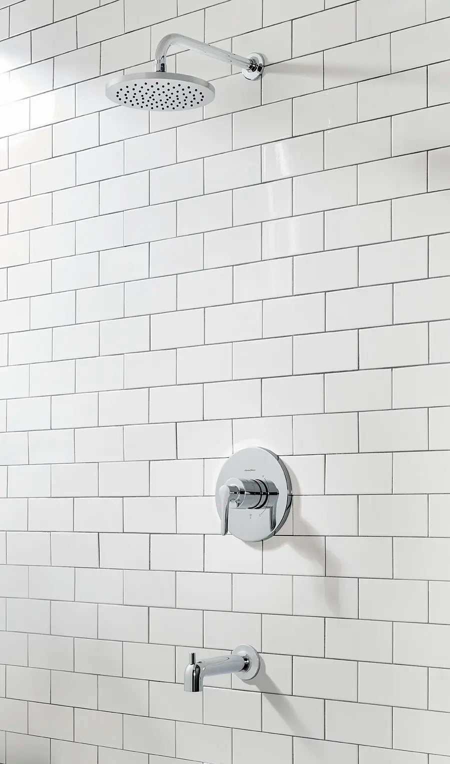 Salida de tina con desviador Studio S de 153 mm // POLISHED CHROME // 87979_B-TU105508002_8888318002_8888319002_CDNwebp.webp