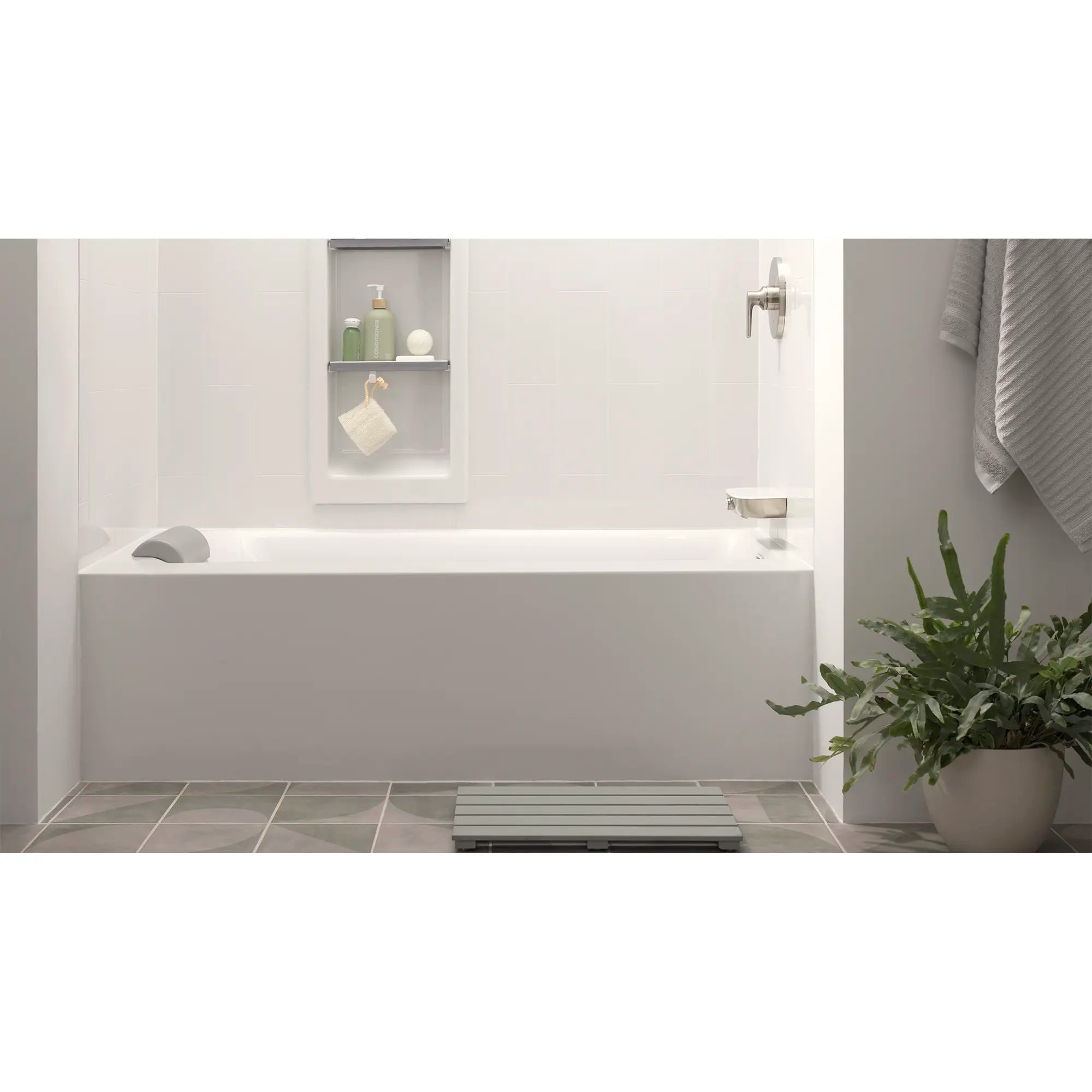 Monomando para regadera Aspirations™ // VALVE ONLY / BRUSHED NICKEL // 232006_Aspirations_EnvironmentCloseUp_TU061500_8888116_2964102.020_7181000_0002_Nov2023_CDNwebp.webp