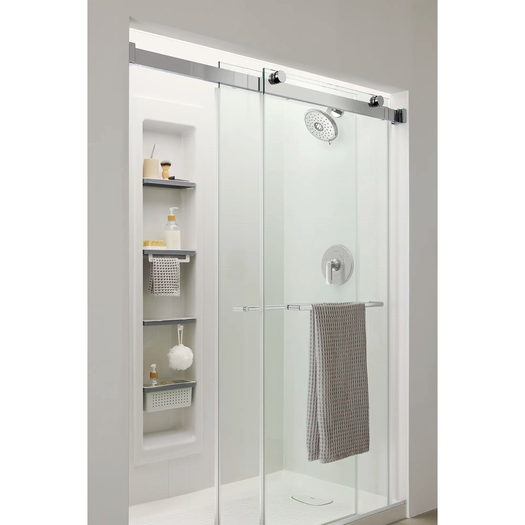 Kit de regadera Aspirations™ // SHOWER / CROMO // 233862_Aspirations_EnvironmentCloseUp_TU061507.002_AM00854400.213_A8019T-RHO.020_2951SWT32.020_0001_Nov2023_CDNwebp.webp