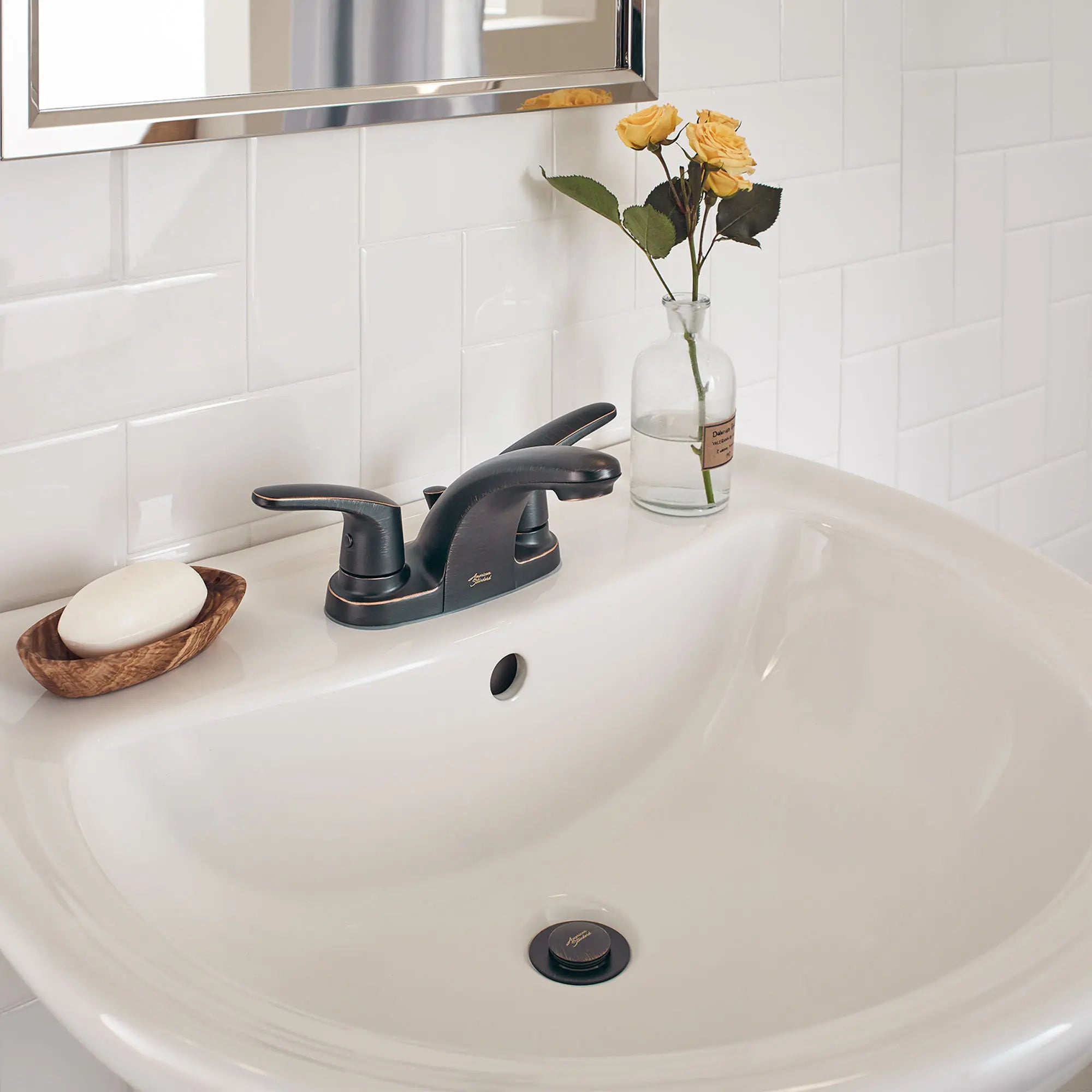 Duomando para lavabo Colony® Pro // LEGACY BRONZE // 58812_7075200278_7075202278_7075205278_CDNwebp_05888a98-1075-4aa0-b181-5cb390ed7696.webp