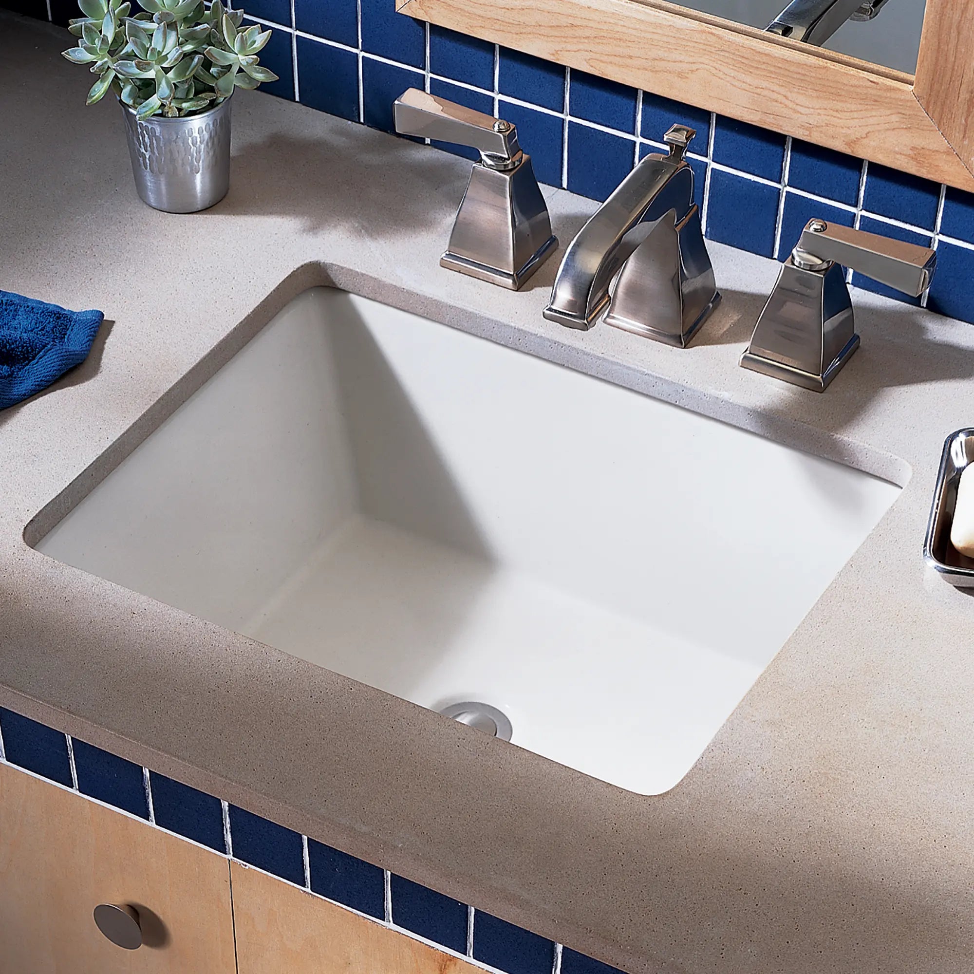 Lavabo De Bajocubierta Boulevard Sin Perf. // BLANCO // 67605_B-0610000020_CDNwebp.webp