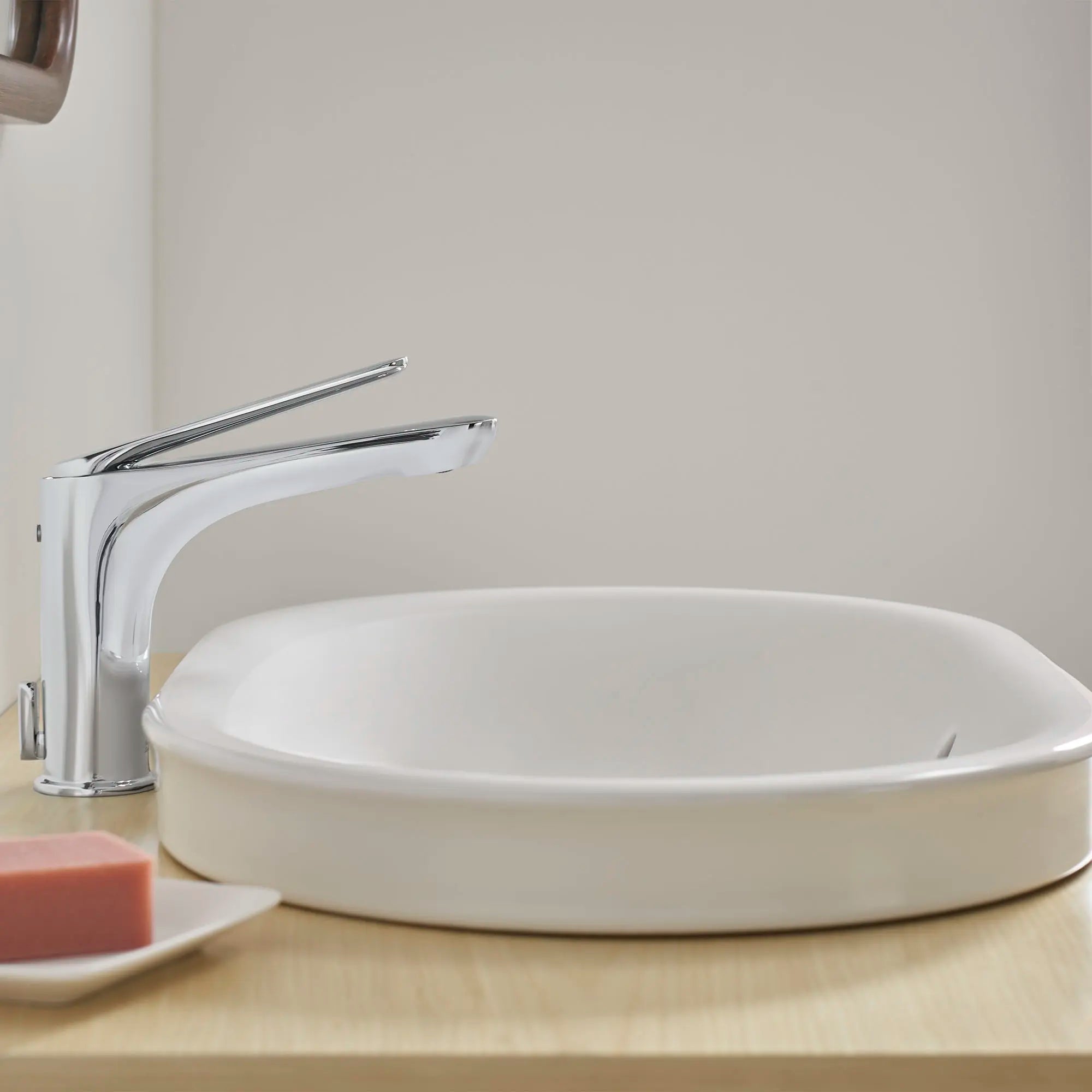 Monomando para lavabo Studio S // CROMO // 76512_B-7105101002_1296000020_7813001478_CDNwebp_f4b82d46-0200-4351-8983-bbc5d7e40623.webp