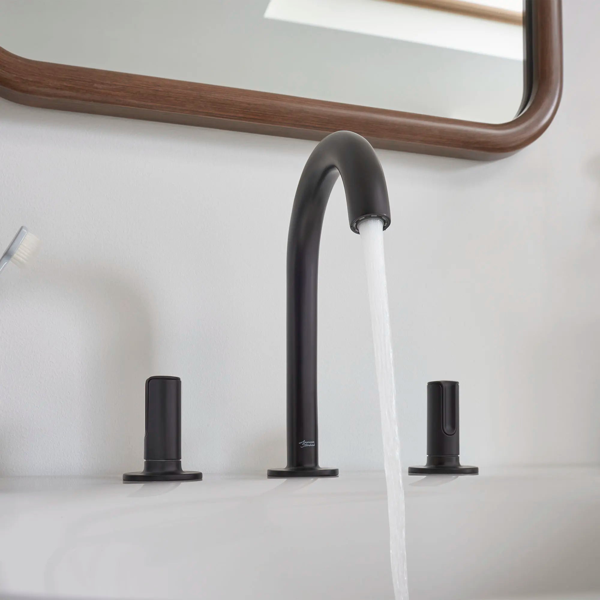 Duomando para lavabo Studio S de 6'' a 12' // MATTE BLACK // 76672_B-7105821243_1_CDNwebp.webp