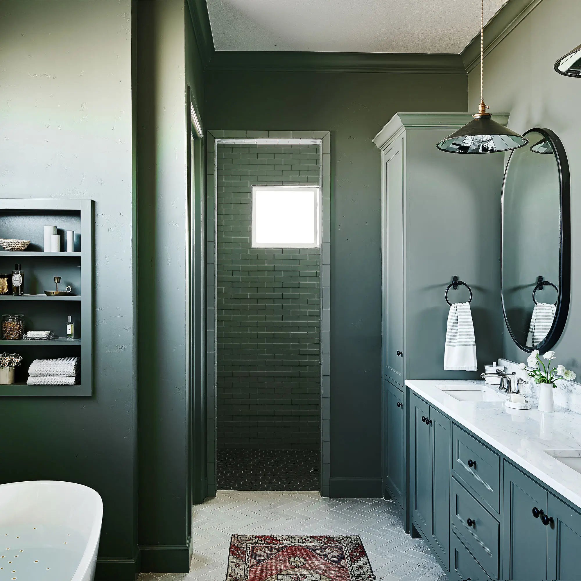 Tina Coastal Oval // BLANCO // 77963_B-7353841013_2765034020_CDNwebp.webp