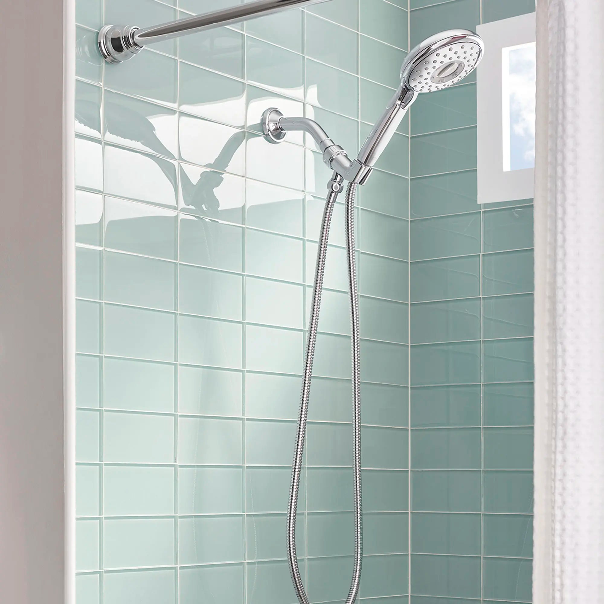 Manguera metálica // POLISHED CHROME // 81070_B-8888035002_CDNwebp.webp