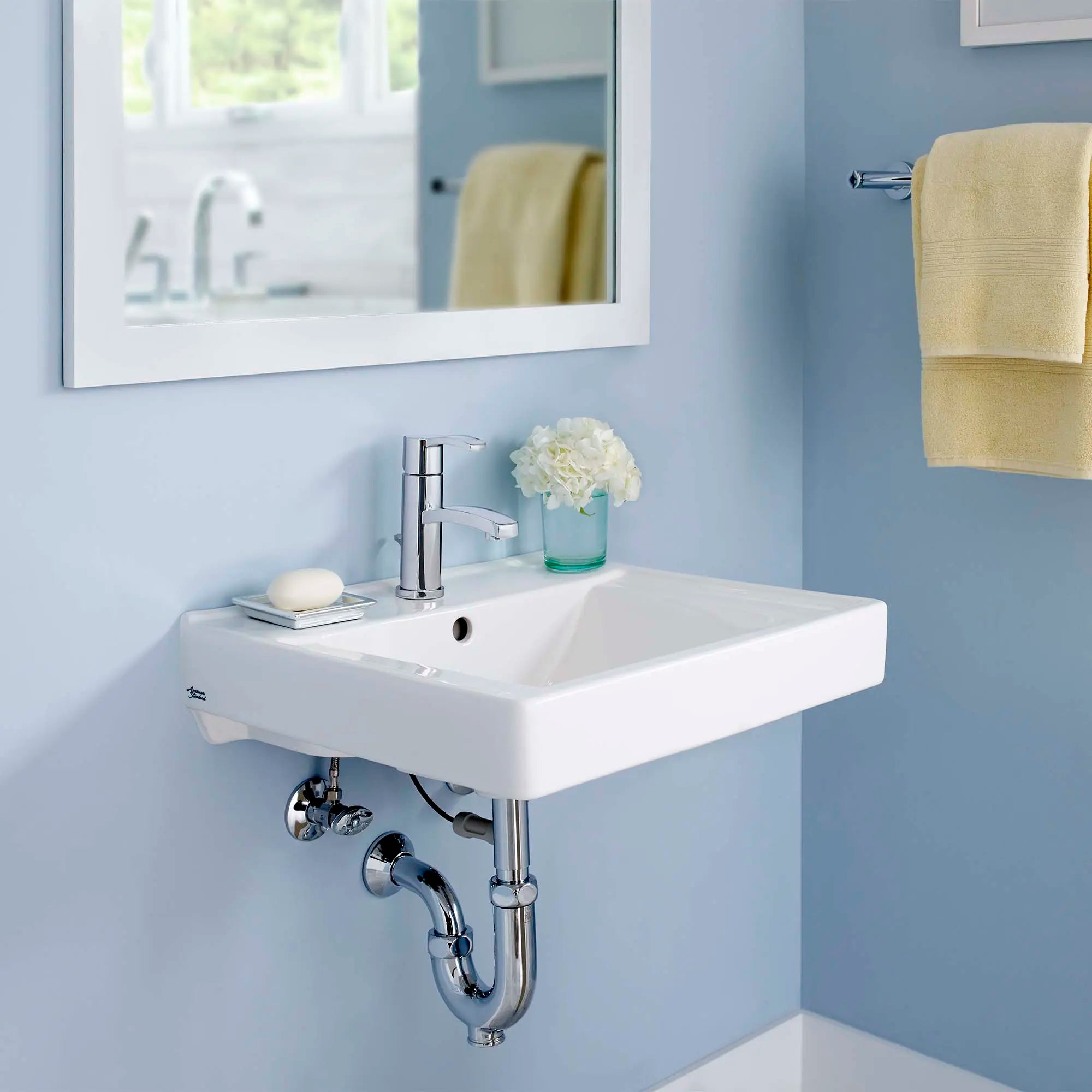 Decorum® Wall-Hung EverClean® Sink With Center Hole Only // WHITE // 81168_B-9024001EC020_CDNwebp.webp