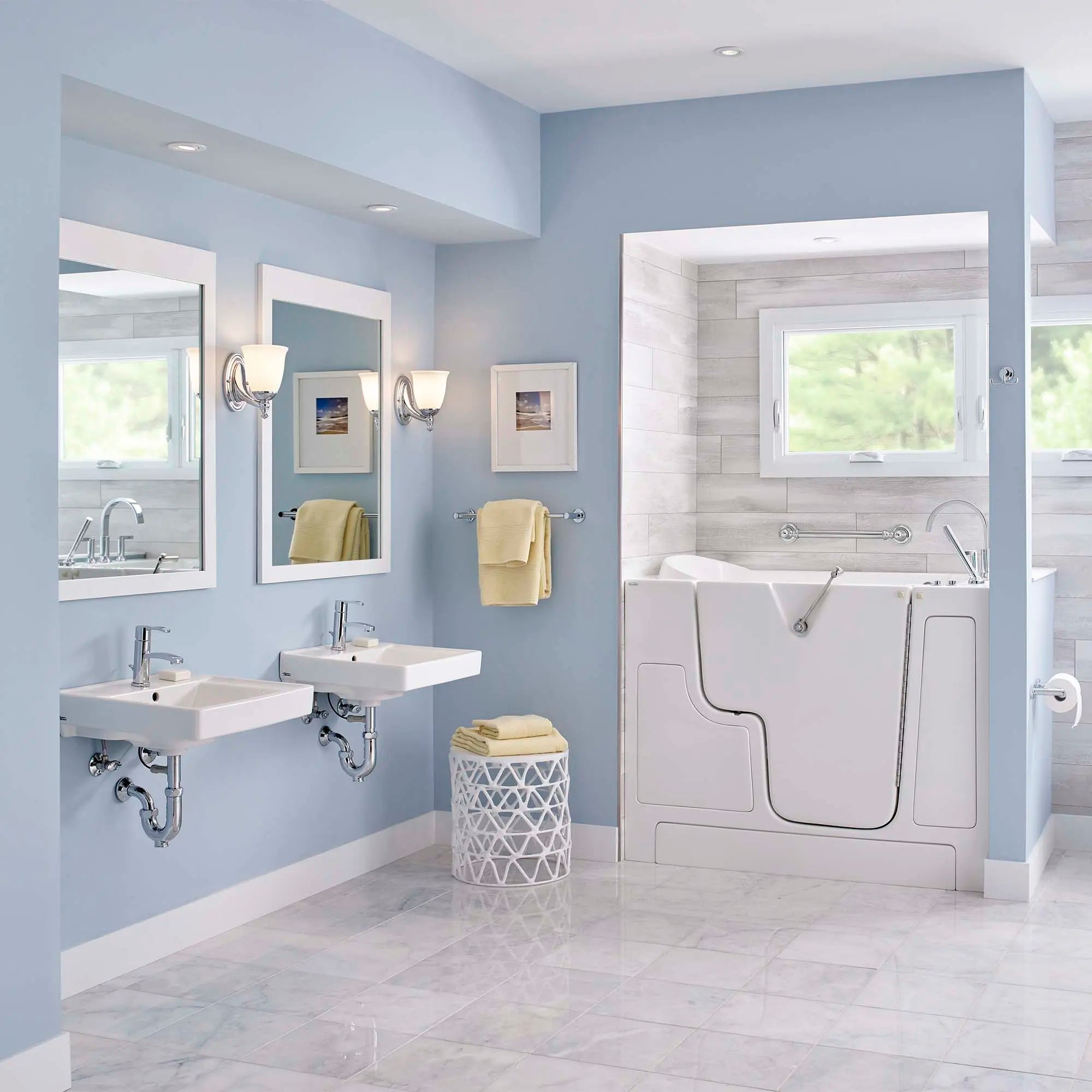 Decorum® Wall-Hung EverClean® Sink With Center Hole Only // WHITE // 89572_C-9024001EC020_01_CDNwebp.webp